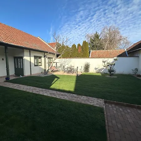 Casa Eloria 贝凯什乔包